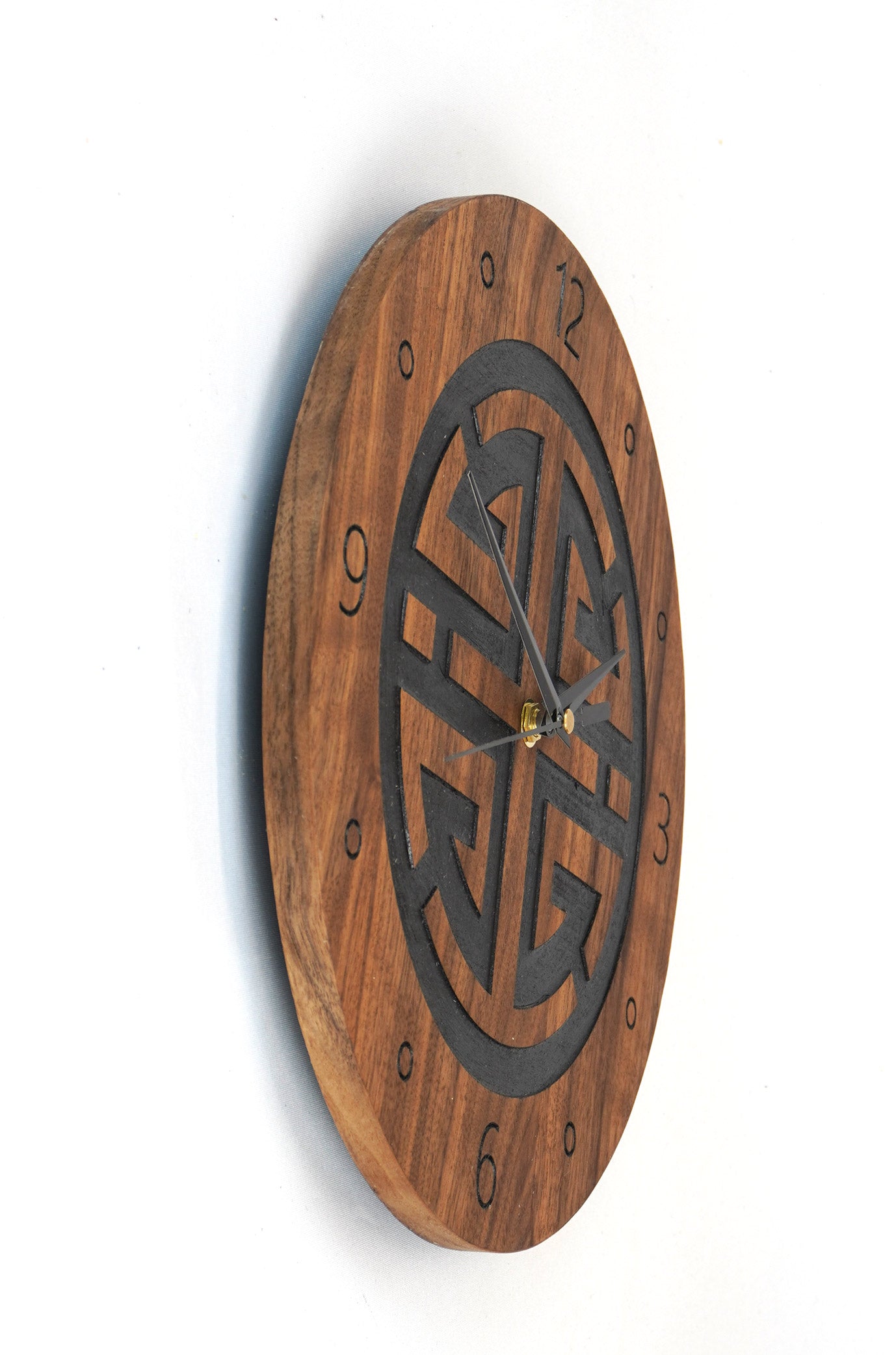 Wanduhr aus Holz ausgefallenes design Fengh Shui Symbol "Fu Prosperity" klein 30cm