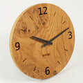 Wanduhr rustikal - modernes Design - Eiche Maser 30 cm