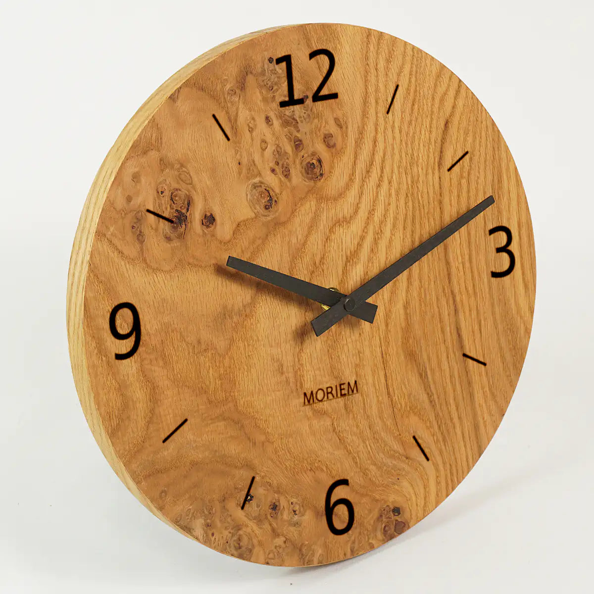 Wanduhr rustikal - modernes Design - Eiche Maser 30 cm