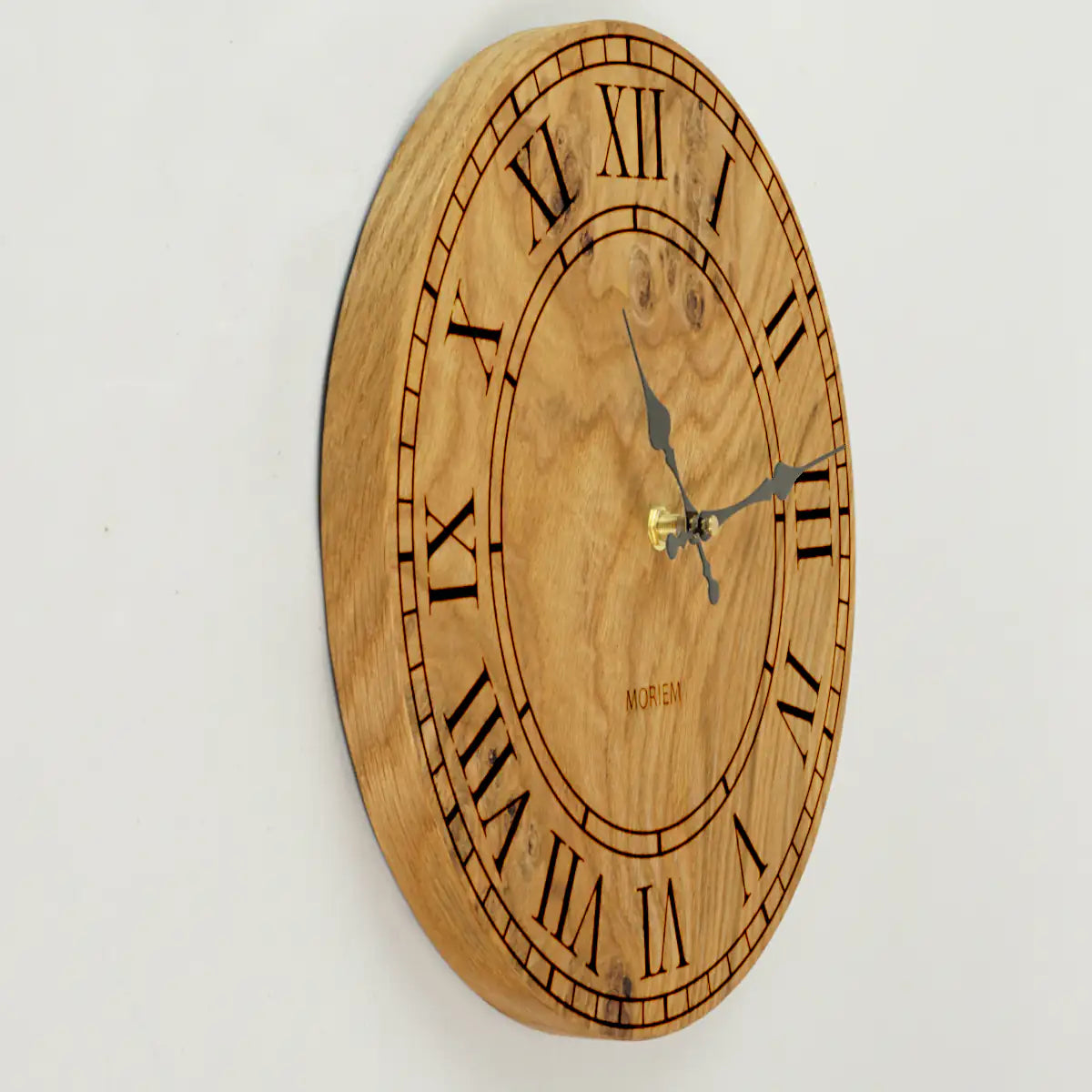 Wanduhr vintage lautlos aus Holz - 30 cm Wildeiche Maser