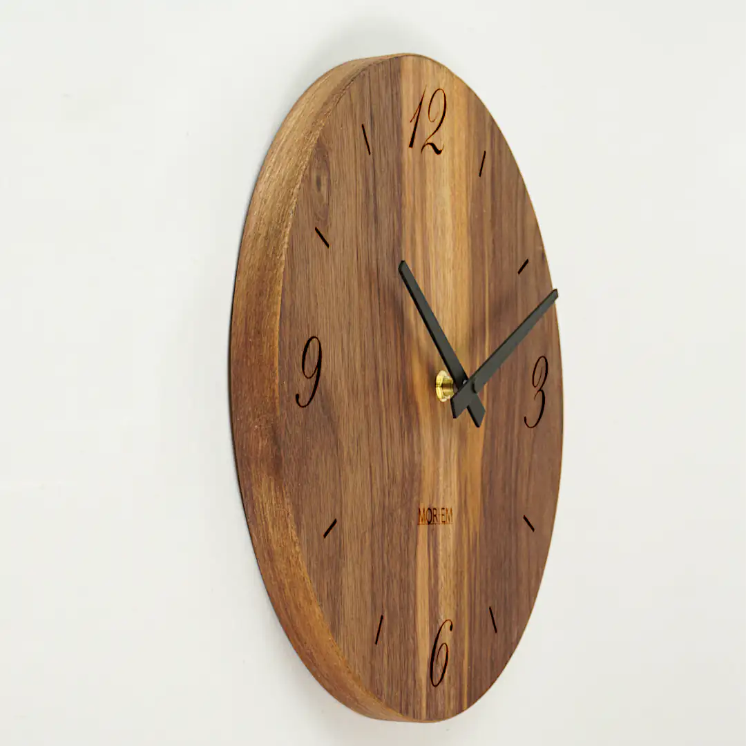 Wanduhr Nussbaum modern 30 cm geschwungene Ziffern