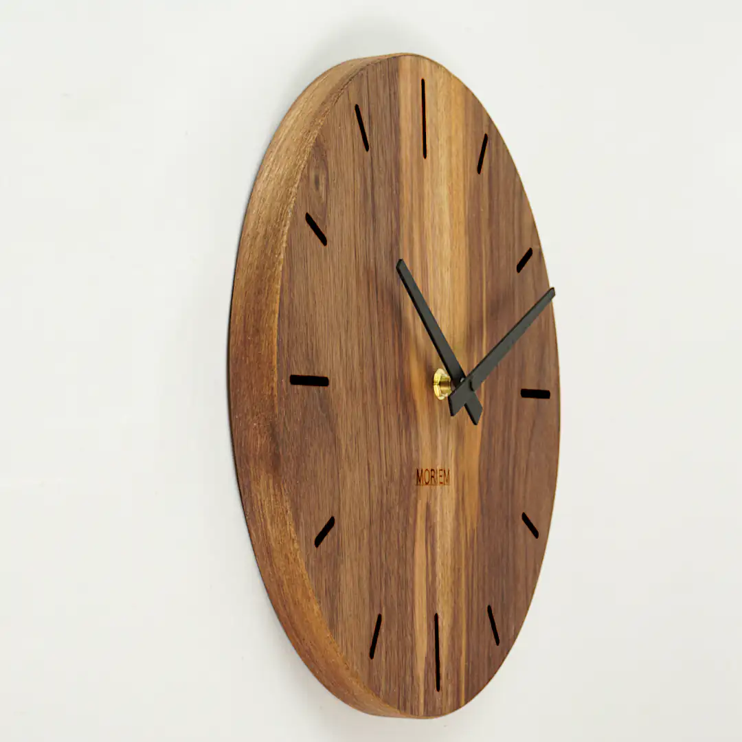 Moderne Wanduhr Nussbaum minimalistisch 30 cm