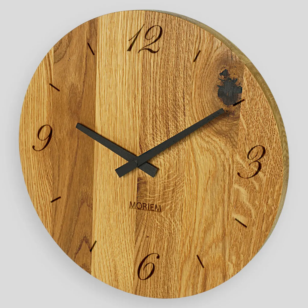 Wanduhr eiche massiv moderne Ziffern 30 cm