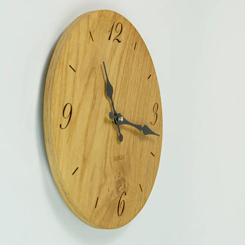 Holzwanduhr - Eiche rustikal 30 cm