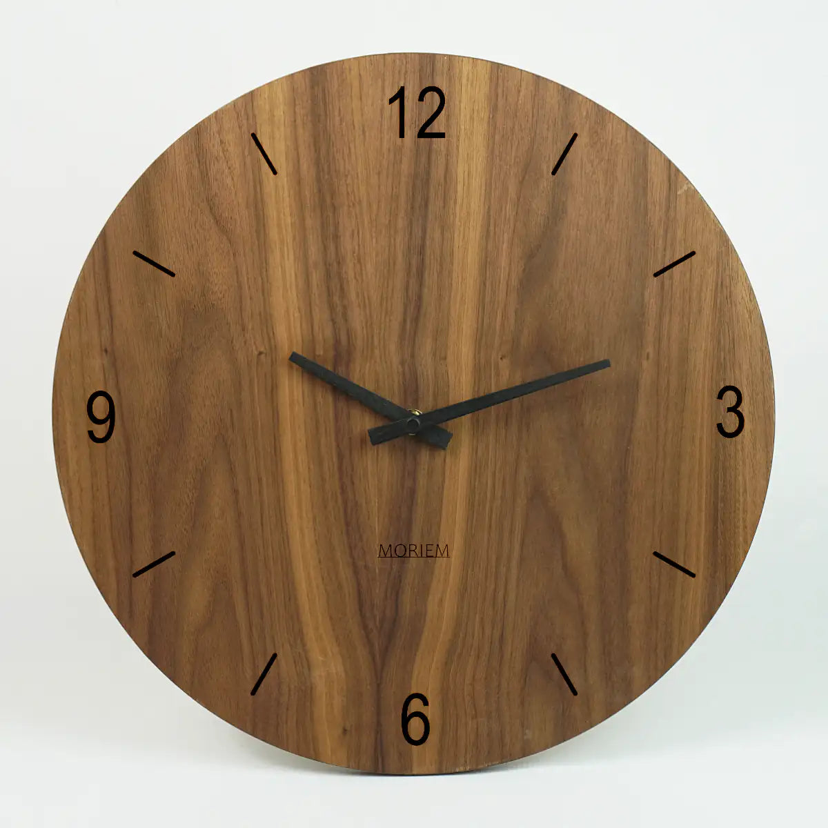 Wohnzimmeruhr modern Nussbaum 40 cm groß