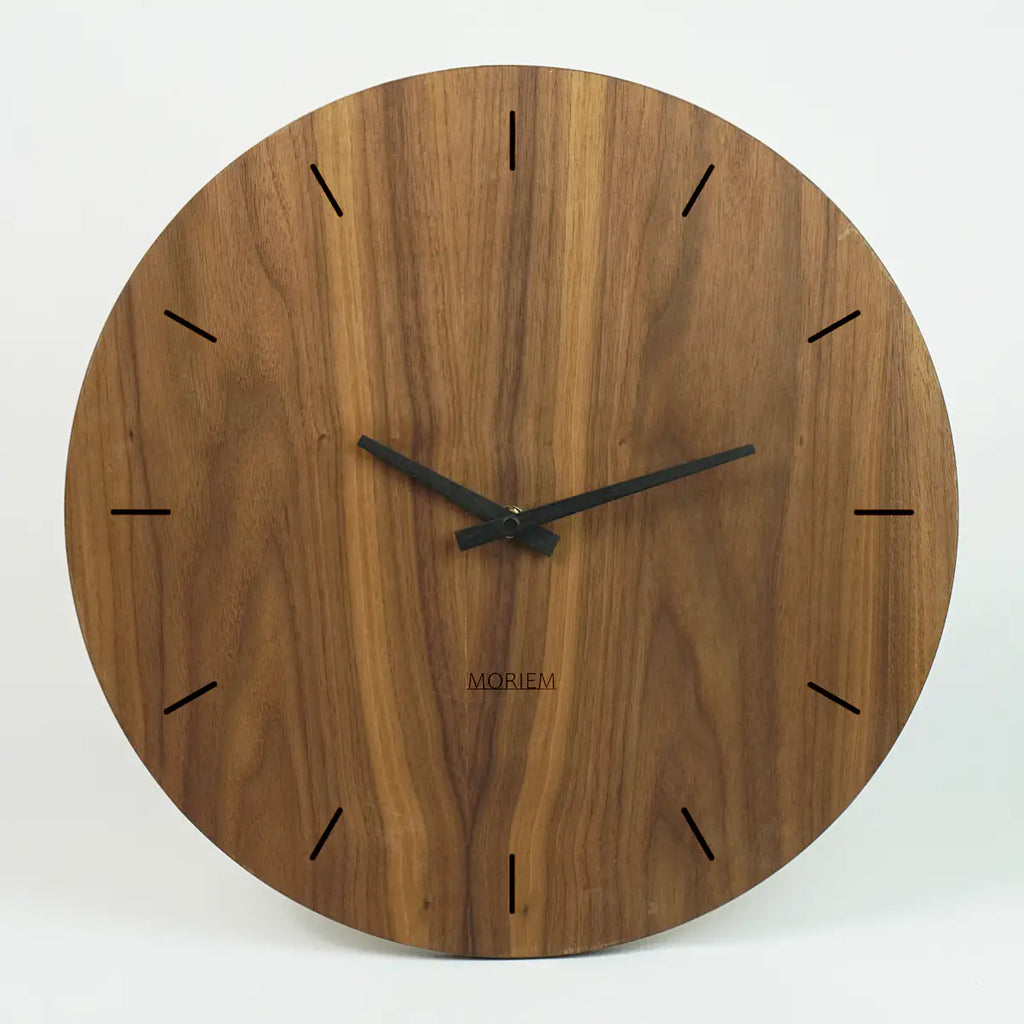 grosse Wanduhr Nussbaum 40 cm