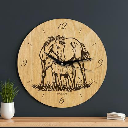 Pferde Wanduhr - Wohnzimmeruhr Motiv Pferd mit Folen - 30 cm/40 cm groß