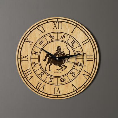 Holz Wanduhr mit Sternzeichen- Motiv Schütze - 30 cm/40 cm groß