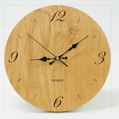 Produktbild einer Wanduhr Holz Eiche modern von vorne