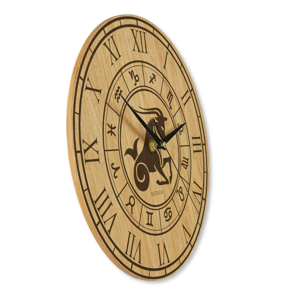 Holz Wanduhr mit Sternzeichen- Motiv Steinbock - 30 cm/40 cm groß