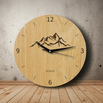 Wanduhr Berg - Wohnzimmeruhr modernes Design- eingebranntes Bergmotiv - 30 cm/40 cm groß