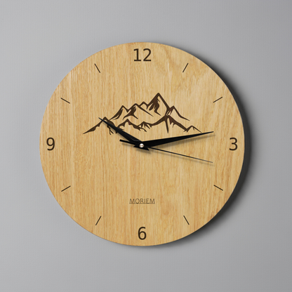 Wanduhr Berg - Wohnzimmeruhr modernes Design- eingebranntes Bergmotiv - 30 cm/40 cm groß